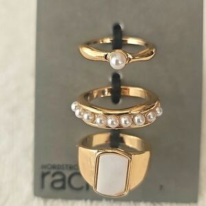 NWT Nordstrom Rack Trio Set of Gold and Imitation Pearl Rings Size 7